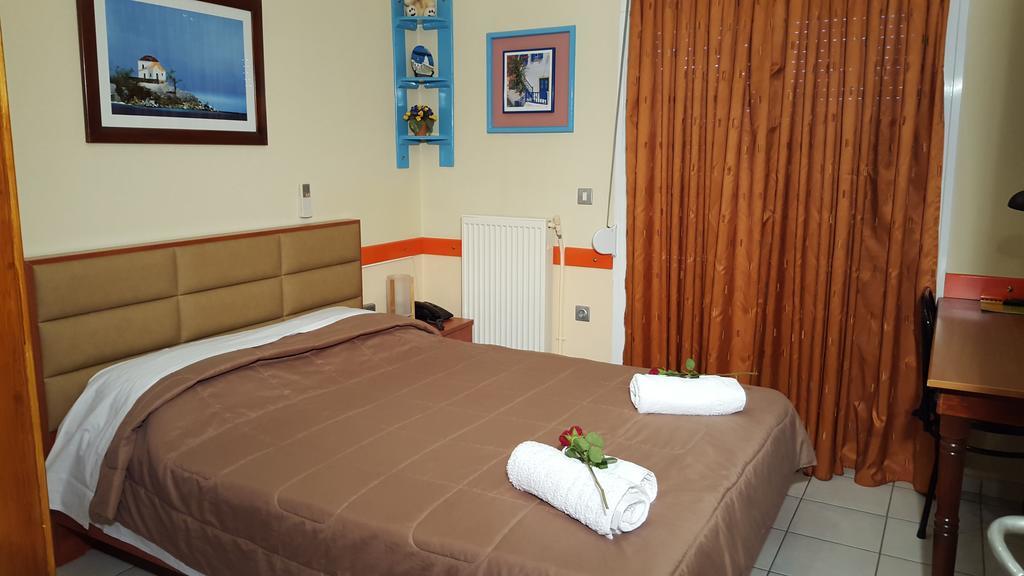 Stella Family Apartments Síndos Pokoj fotografie