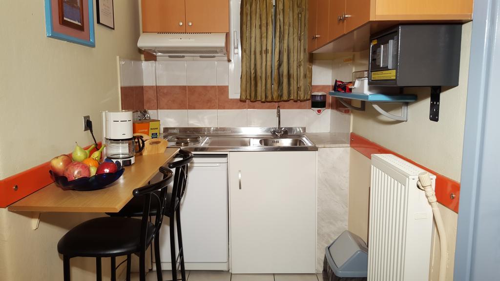 Stella Family Apartments Síndos Pokoj fotografie